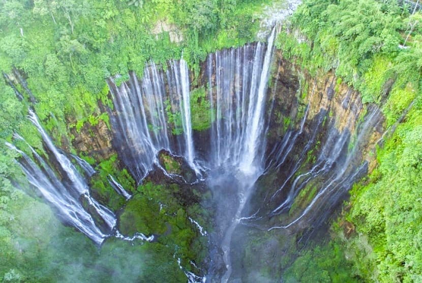 Image 3 of TUMPAK SEWU WATERFALL